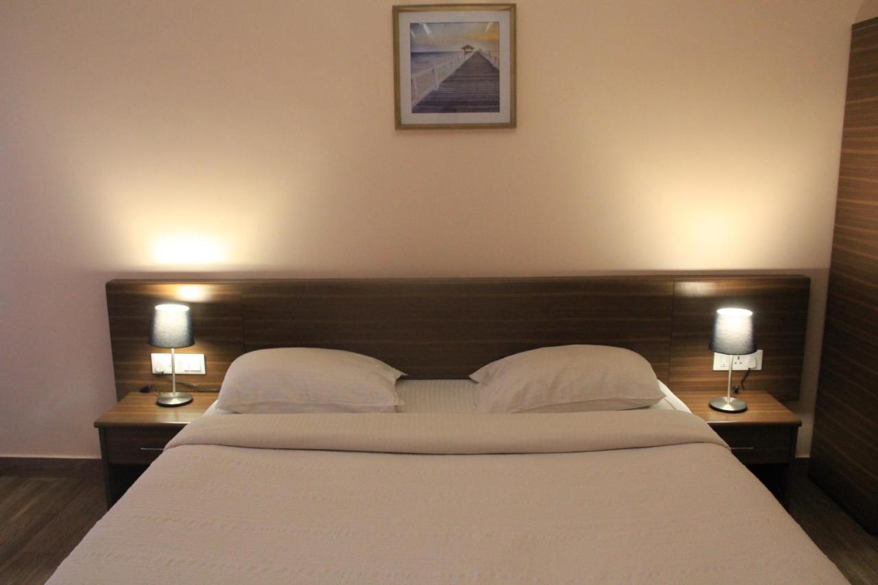 Two Seas Residence Ooty Ngoại thất bức ảnh