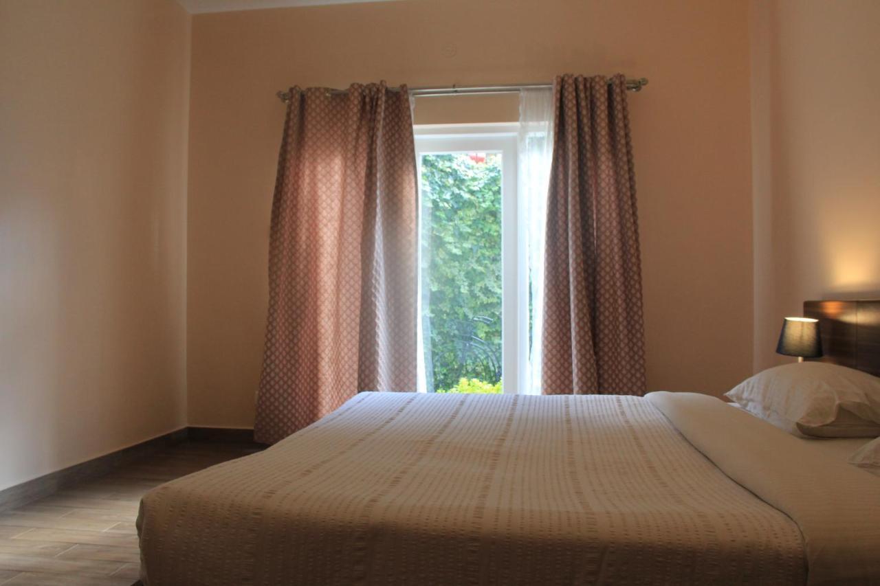 Two Seas Residence Ooty Ngoại thất bức ảnh