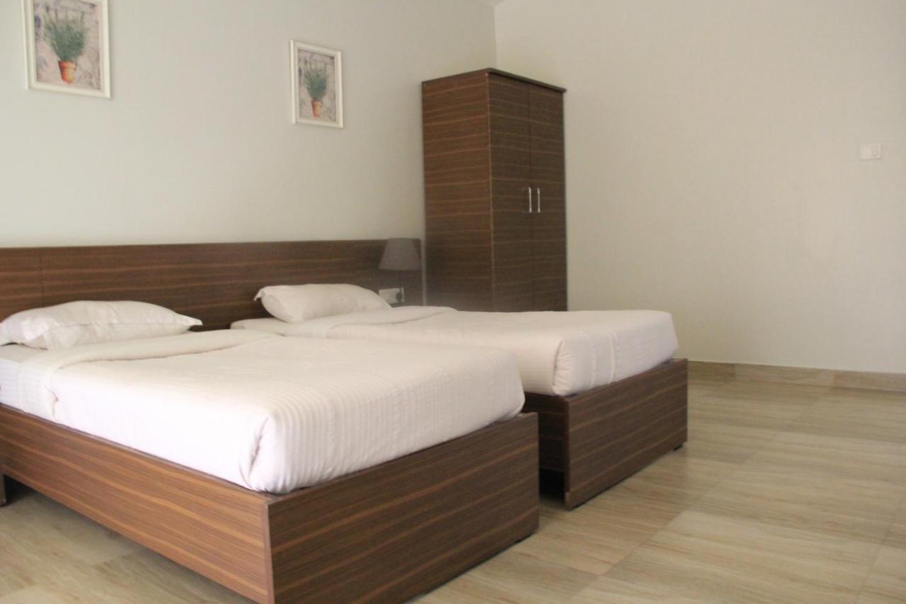 Two Seas Residence Ooty Ngoại thất bức ảnh